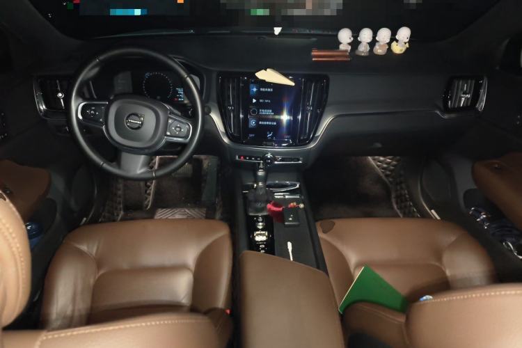 Used Volvo S60 2021 T4 Zhiyi Luxury Edition Center Console