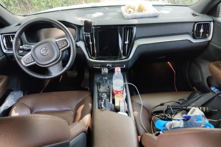 Used Volvo S60 2021 T4 Zhiyi Luxury Edition Center Console