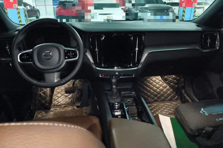 Used Volvo S60 2021 T4 Zhiyi Luxury Edition Center Console
