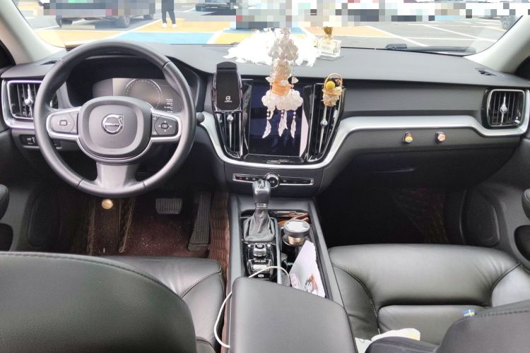Used Volvo S60 2021 T4 Zhiyi Luxury Edition Center Console