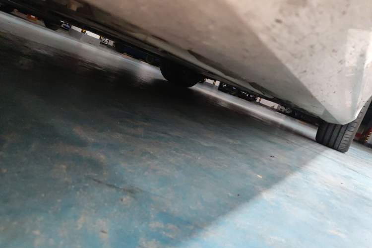 Used Volvo S60 2021 T4 Zhiyi Luxury Edition Chassis Rear Left