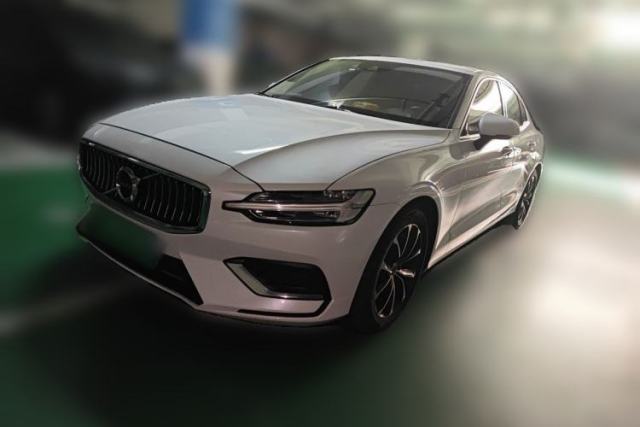 Used Volvo S60 2021 T4 Zhiyi Luxury Edition