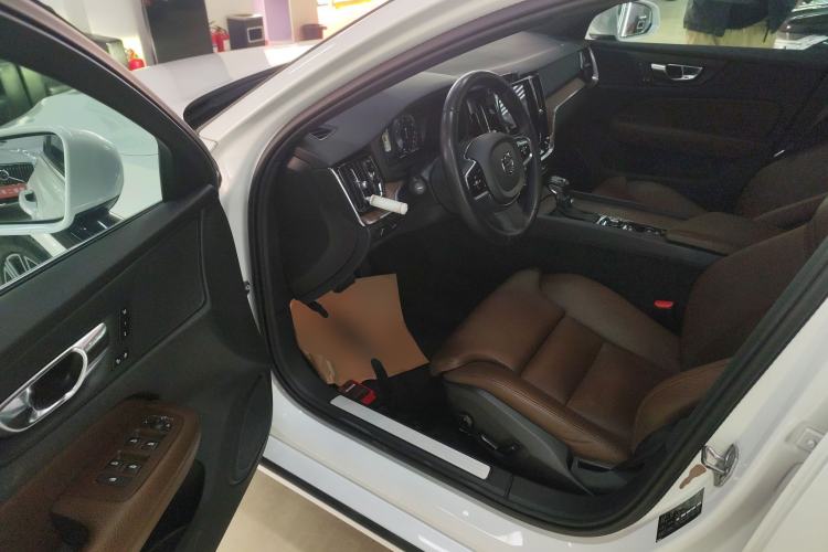 Used Volvo S60 2021 T4 Zhiyuan Luxury Edition Driver Seat