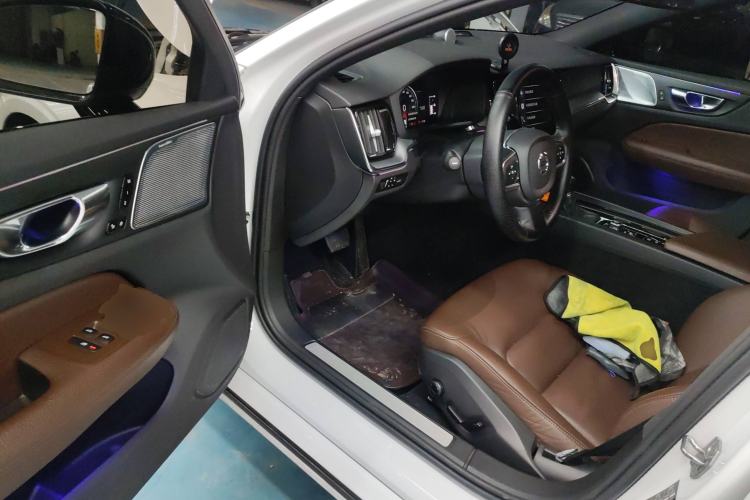 Used Volvo S60 2021 T4 Zhiyi Luxury Edition Driver Seat