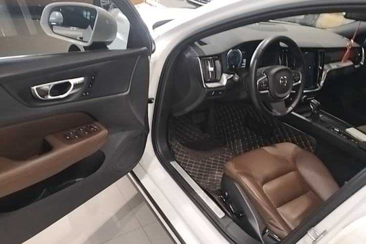 Used Volvo S60 2021 T4 Zhiyi Luxury Edition Driver Seat