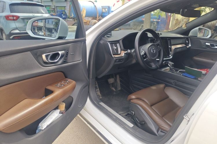 Used Volvo S60 2021 T4 Zhiyuan Luxury Edition Driver Seat