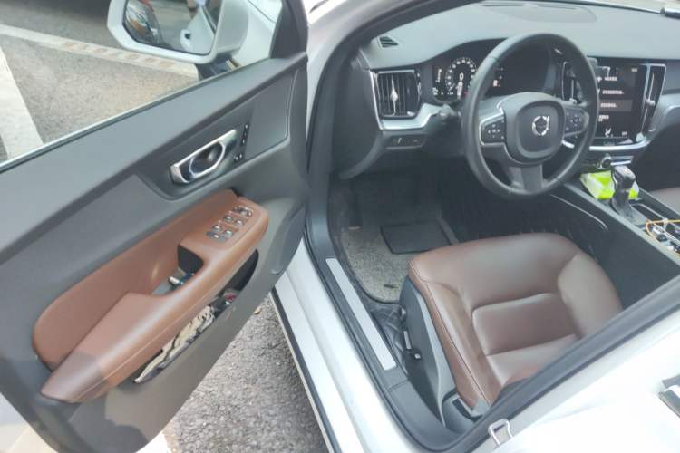 Used Volvo S60 2021 T4 Zhiyi Luxury Edition Driver Seat