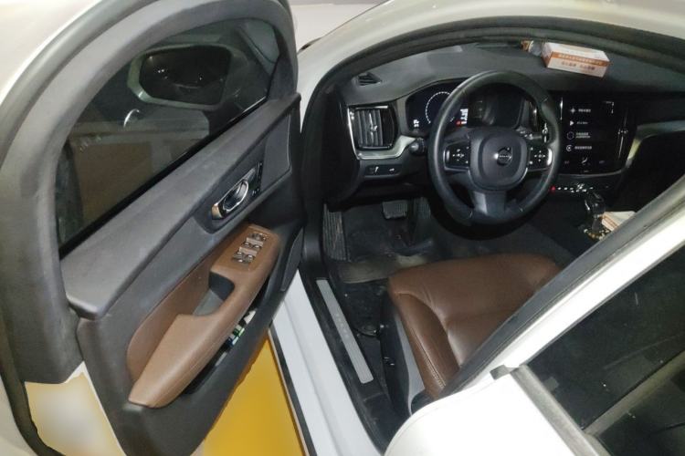 Used Volvo S60 2021 T4 Zhiyi Luxury Edition Driver Seat