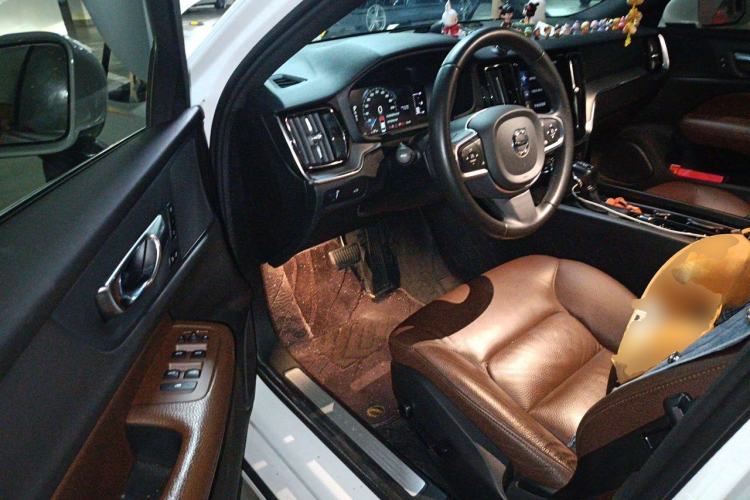 Used Volvo S60 2021 T4 Zhiyi Luxury Edition Driver Seat
