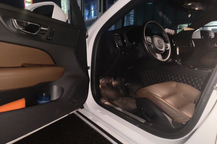Used Volvo S60 2021 T4 Zhiyi Luxury Edition Driver Seat
