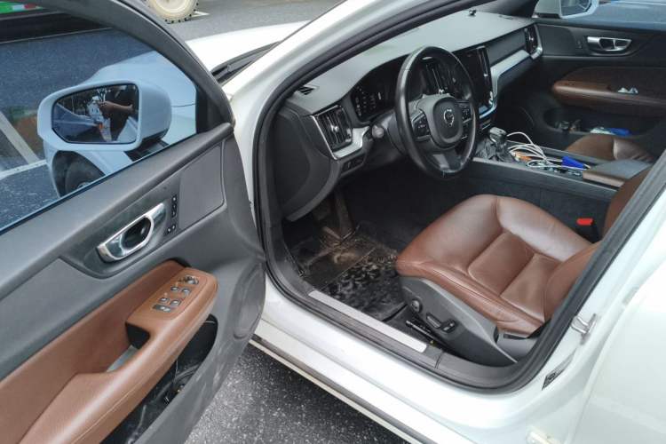 Used Volvo S60 2021 T4 Zhiyi Luxury Edition Driver Seat