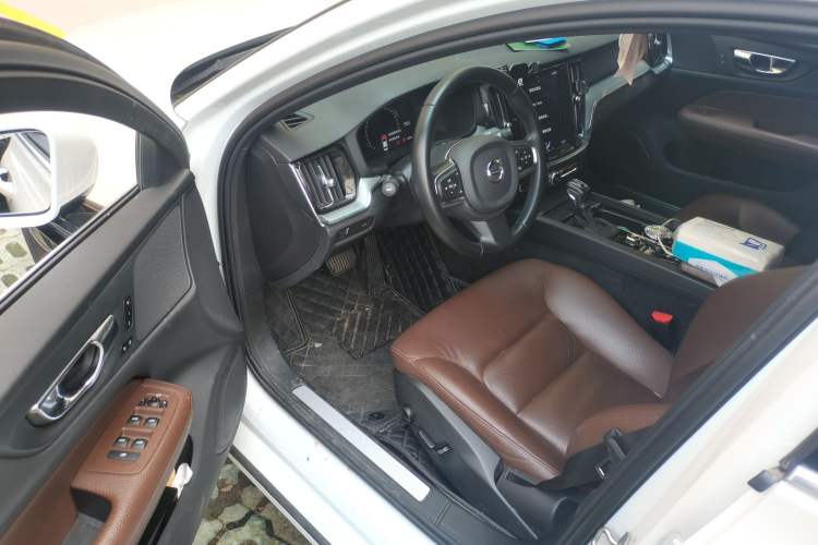 Used Volvo S60 2021 T4 Zhiyi Luxury Edition Driver Seat