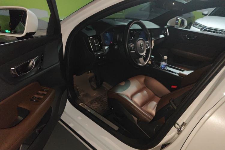 Used Volvo S60 2021 T4 Zhiyi Luxury Edition Driver Seat