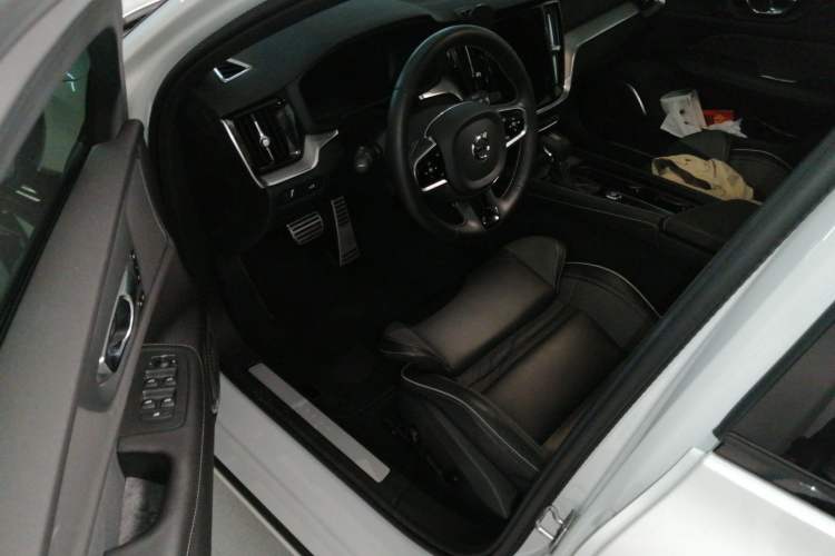 Used Volvo S60 2021 T4 Zhiyuan Sport Edition Driver Seat