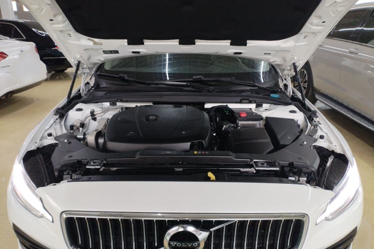 Used Volvo S60 2021 T3 SmartDrive Luxury Edition Engine Bay