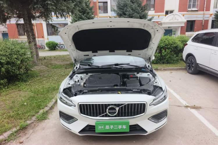 Used Volvo S60 2021 T4 Zhiyi Luxury Edition Engine Bay