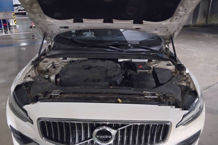 Used Volvo S60 2021 T4 Zhiyi Luxury Edition Engine Bay