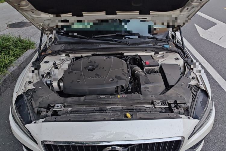 Used Volvo S60 2021 T4 Zhiyi Luxury Edition Engine Bay