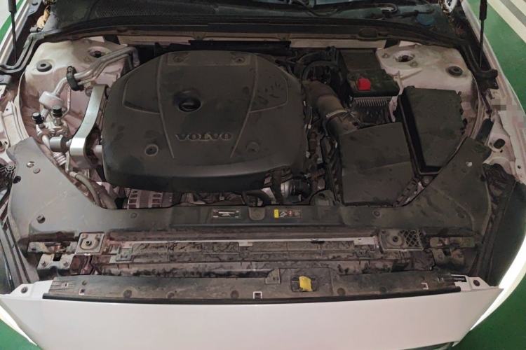 Used Volvo S60 2021 T4 Zhiyi Luxury Edition Engine Bay