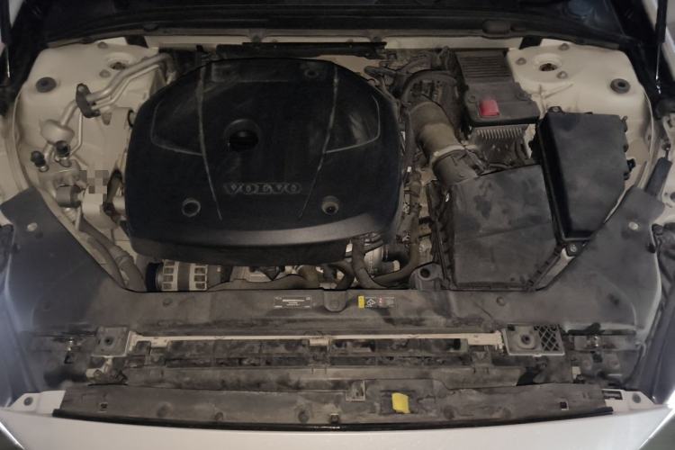 Used Volvo S60 2021 T4 Zhiyi Luxury Edition Engine Bay