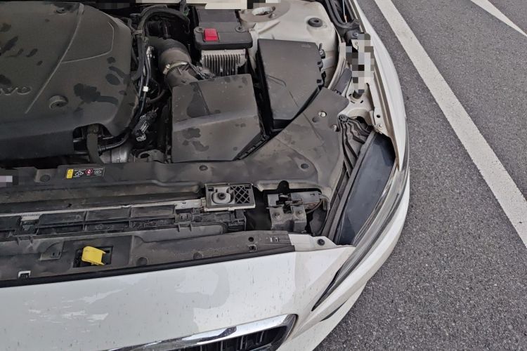 Used Volvo S60 2021 T4 Zhiyi Luxury Edition Engine Bay Left