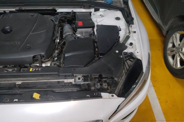 Used Volvo S60 2021 T4 Zhiyi Luxury Edition Engine Bay Left