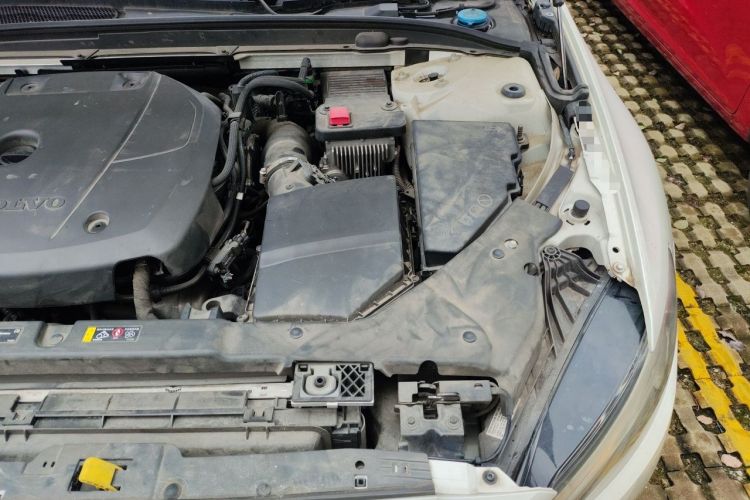 Used Volvo S60 2021 T4 Zhiyuan Luxury Edition Engine Bay Left