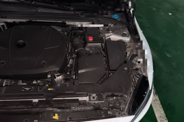 Used Volvo S60 2021 T4 Zhiyi Luxury Edition Engine Bay Left