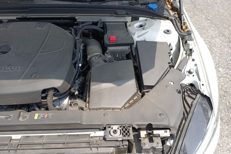 Used Volvo S60 2021 T4 Zhiyi Luxury Edition Engine Bay Left