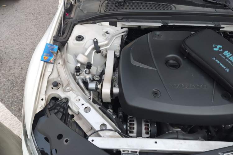 Used Volvo S60 2021 T4 Zhiyi Luxury Edition Engine Bay Right