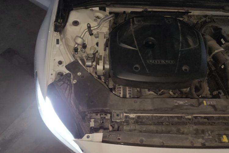Used Volvo S60 2021 T4 Zhiyi Luxury Edition Engine Bay Right