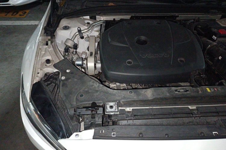 Used Volvo S60 2021 T4 Zhiyi Luxury Edition Engine Bay Right