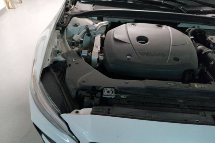 Used Volvo S60 2021 T4 Zhiyuan Sport Edition Engine Bay Right