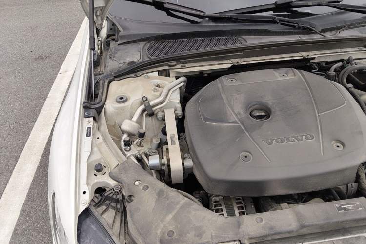 Used Volvo S60 2021 T4 Zhiyi Luxury Edition Engine Bay Right