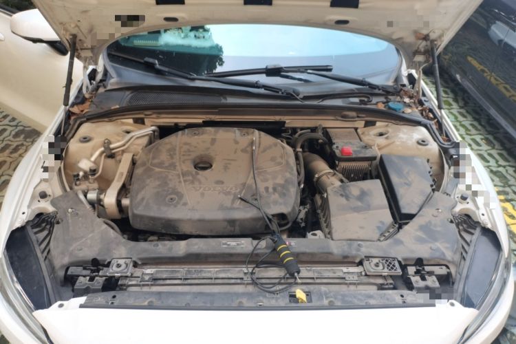 Used Volvo S60 2021 T4 Zhiyi Luxury Edition Engine Bay