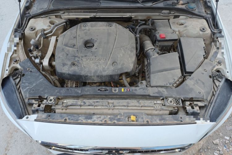 Used Volvo S60 2021 T4 Zhiyi Luxury Edition Engine Bay
