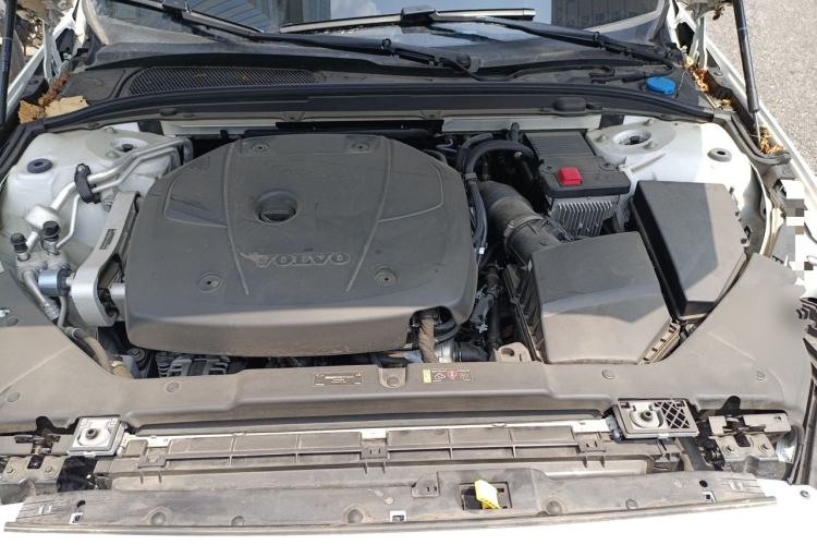 Used Volvo S60 2021 T4 Zhiyi Luxury Edition Engine Bay