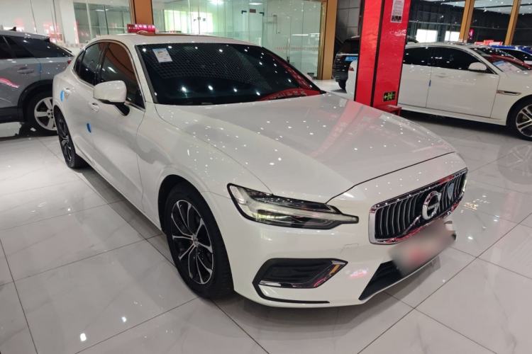 Used Volvo S60 2021 T4 Zhiyi Luxury Edition Exterior 2
