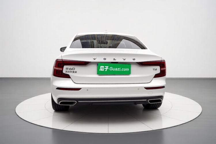 Used Volvo S60 2021 T4 Zhiyi Luxury Edition Exterior 4