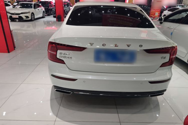 Used Volvo S60 2021 T4 Zhiyi Luxury Edition Exterior 4
