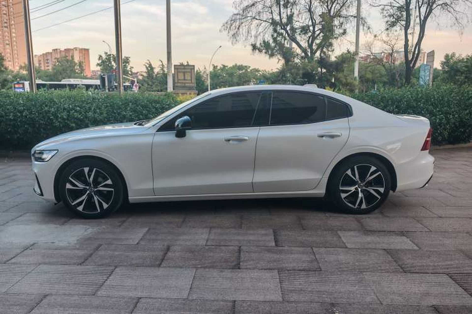 Used Volvo S60 2021 T4 Zhiyuan Sport Edition Exterior 5