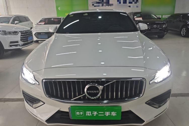 Used Volvo S60 2021 T4 Zhiyuan Luxury Edition Front