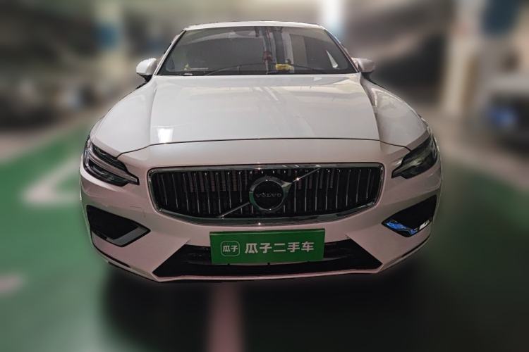 Used Volvo S60 2021 T4 Zhiyi Luxury Edition Front