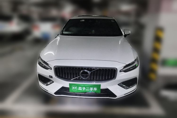 Used Volvo S60 2021 T4 Zhiyi Luxury Edition Front