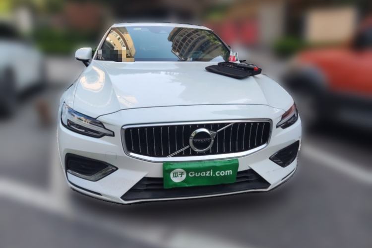 Used Volvo S60 2021 T4 Zhiyi Luxury Edition Front