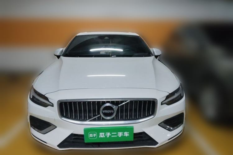 Used Volvo S60 2021 T4 Zhiyi Luxury Edition Front