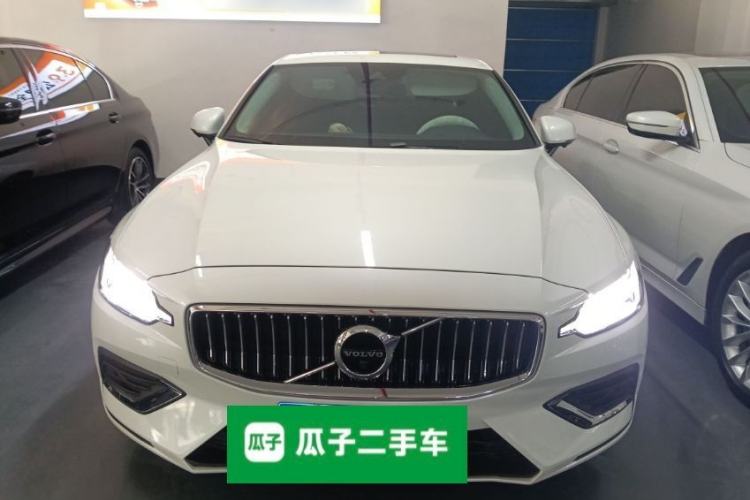 Used Volvo S60 2021 T4 Zhiyi Luxury Edition Front
