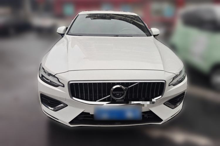 Used Volvo S60 2021 T4 Zhiyuan Luxury Edition Front