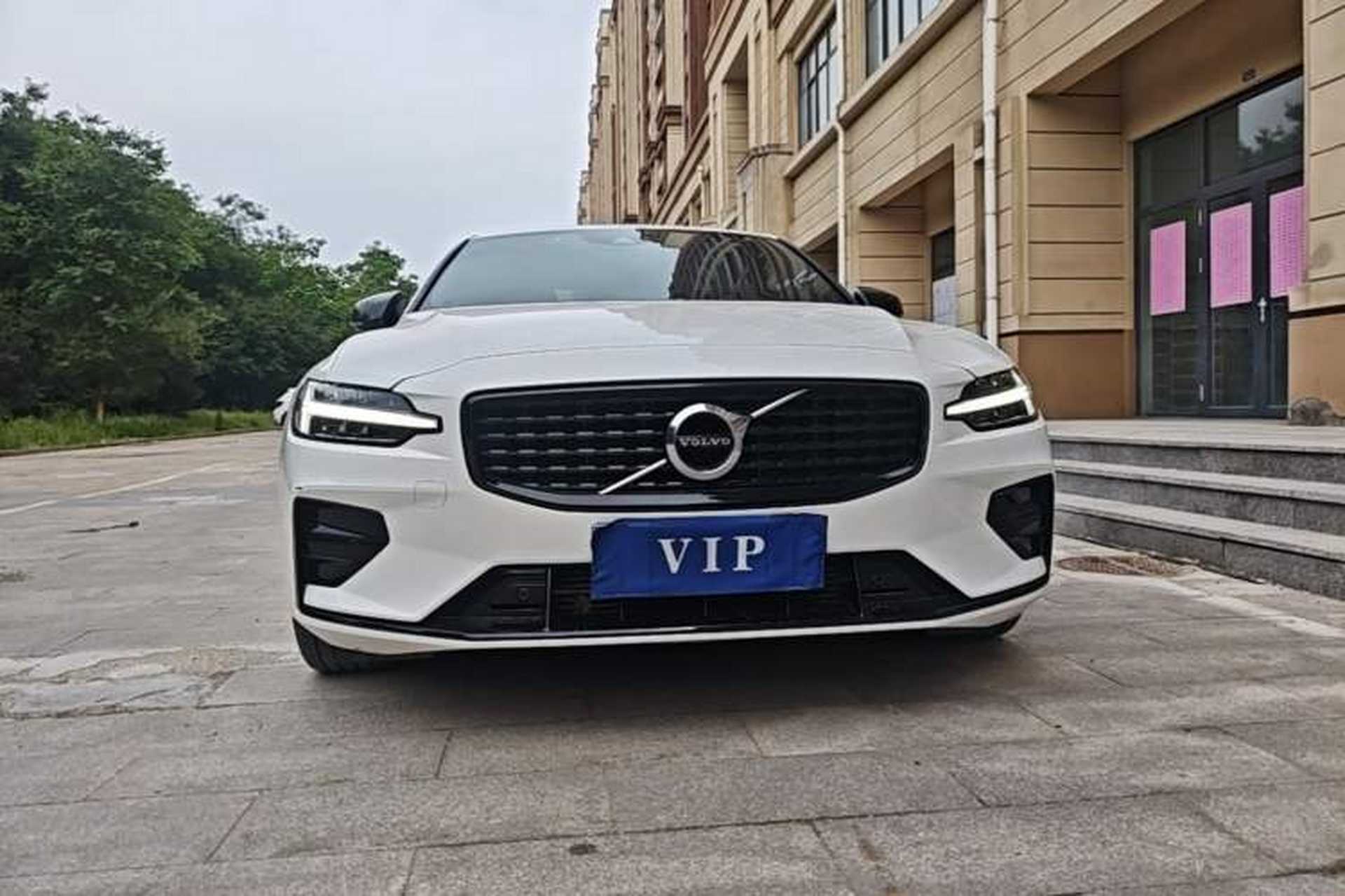 Used Volvo S60 2021 T4 Zhiyuan Sport Edition Front