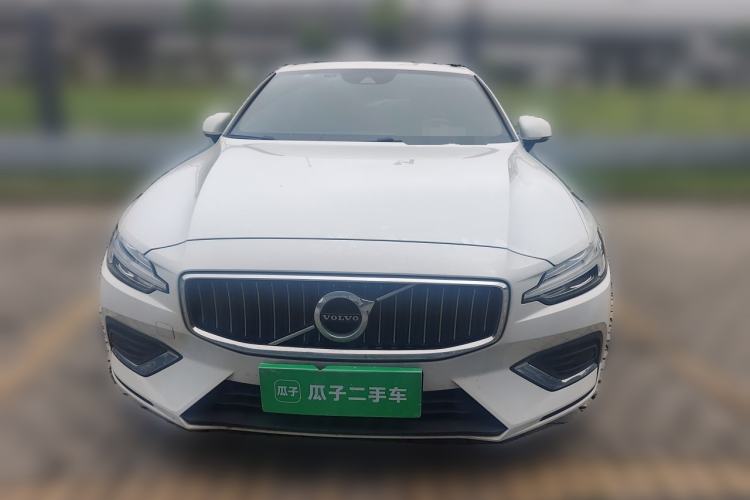 Used Volvo S60 2021 T4 Zhiyi Luxury Edition Front